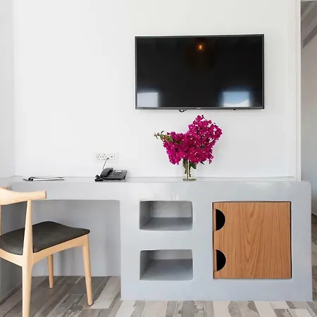 Osom Aparthotel Ornos (Mykonos)